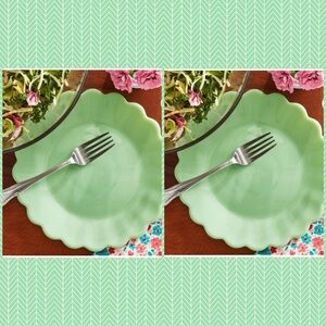 New Pioneer Woman Timeless Beauty Jade Set of 2 Salad Plates Green